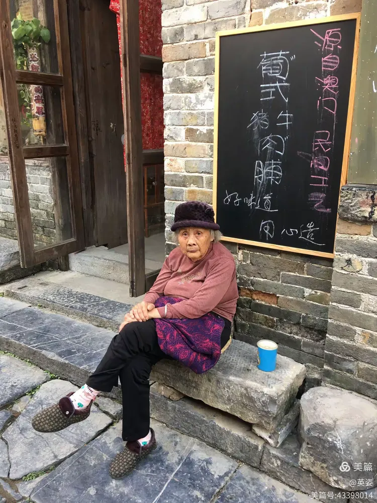 朴实无华、民风淳朴的黄姚古镇